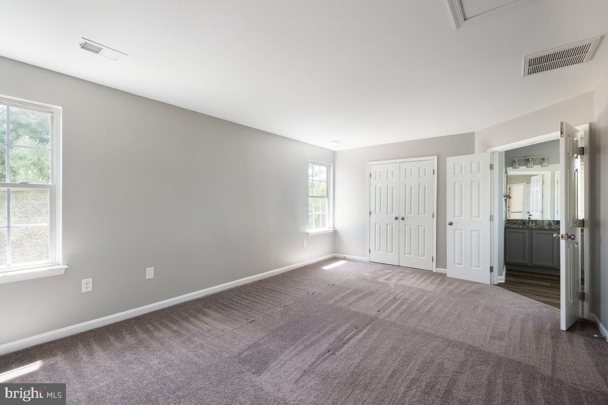 12 GLENBROOK RD