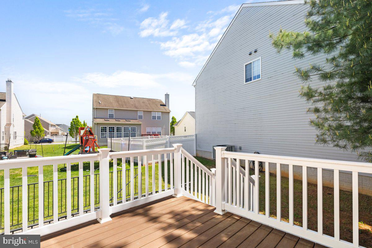 12 GLENBROOK RD