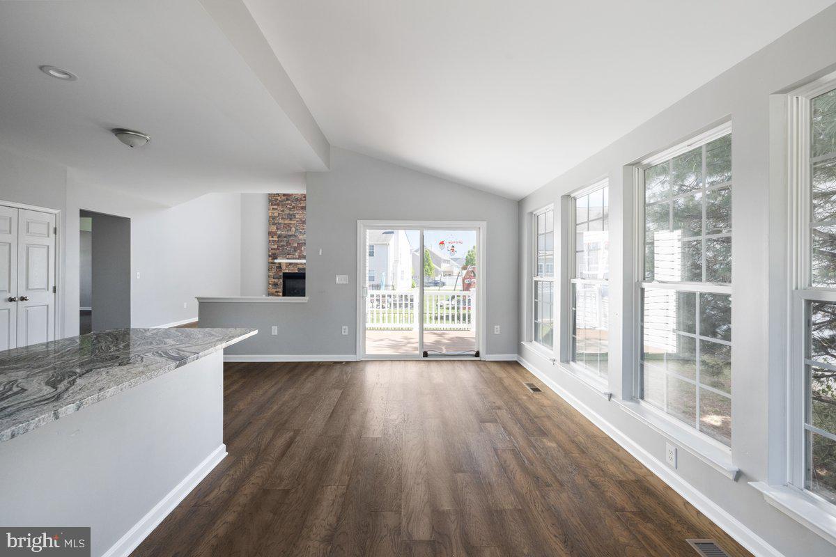 12 GLENBROOK RD