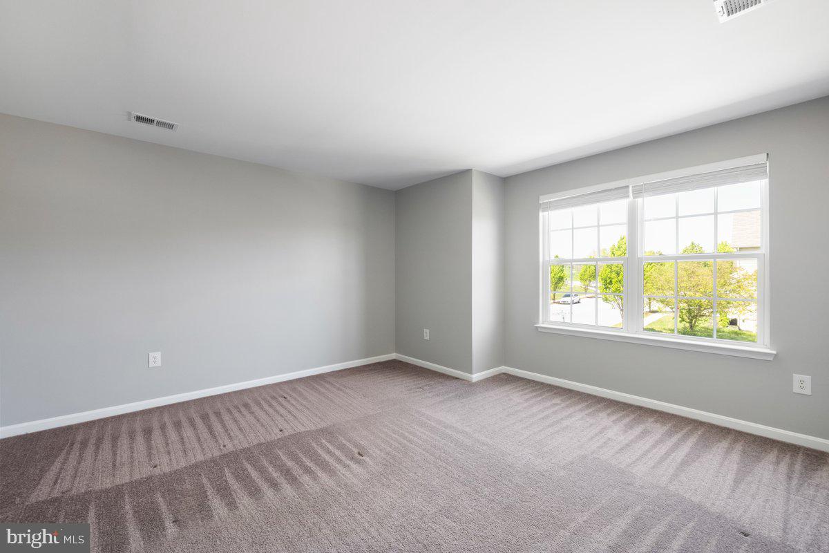 12 GLENBROOK RD
