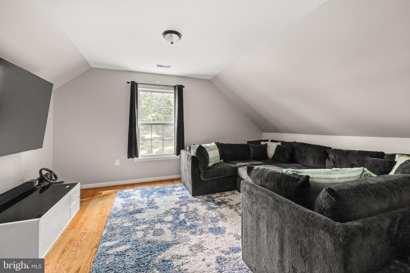 169 Johnnycake Ln
