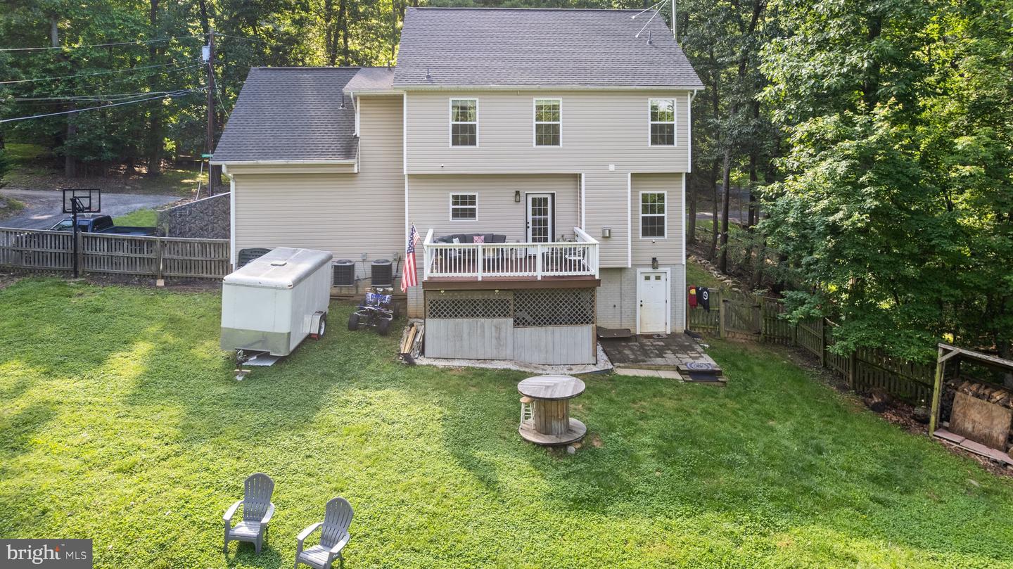 169 Johnnycake Ln