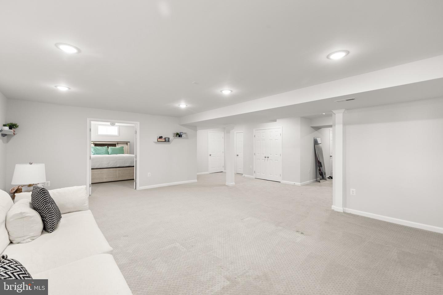 80 Battlefield Dr