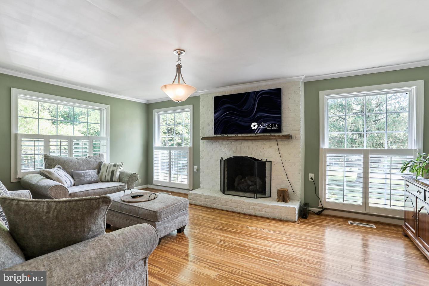 251 Kelly Dr