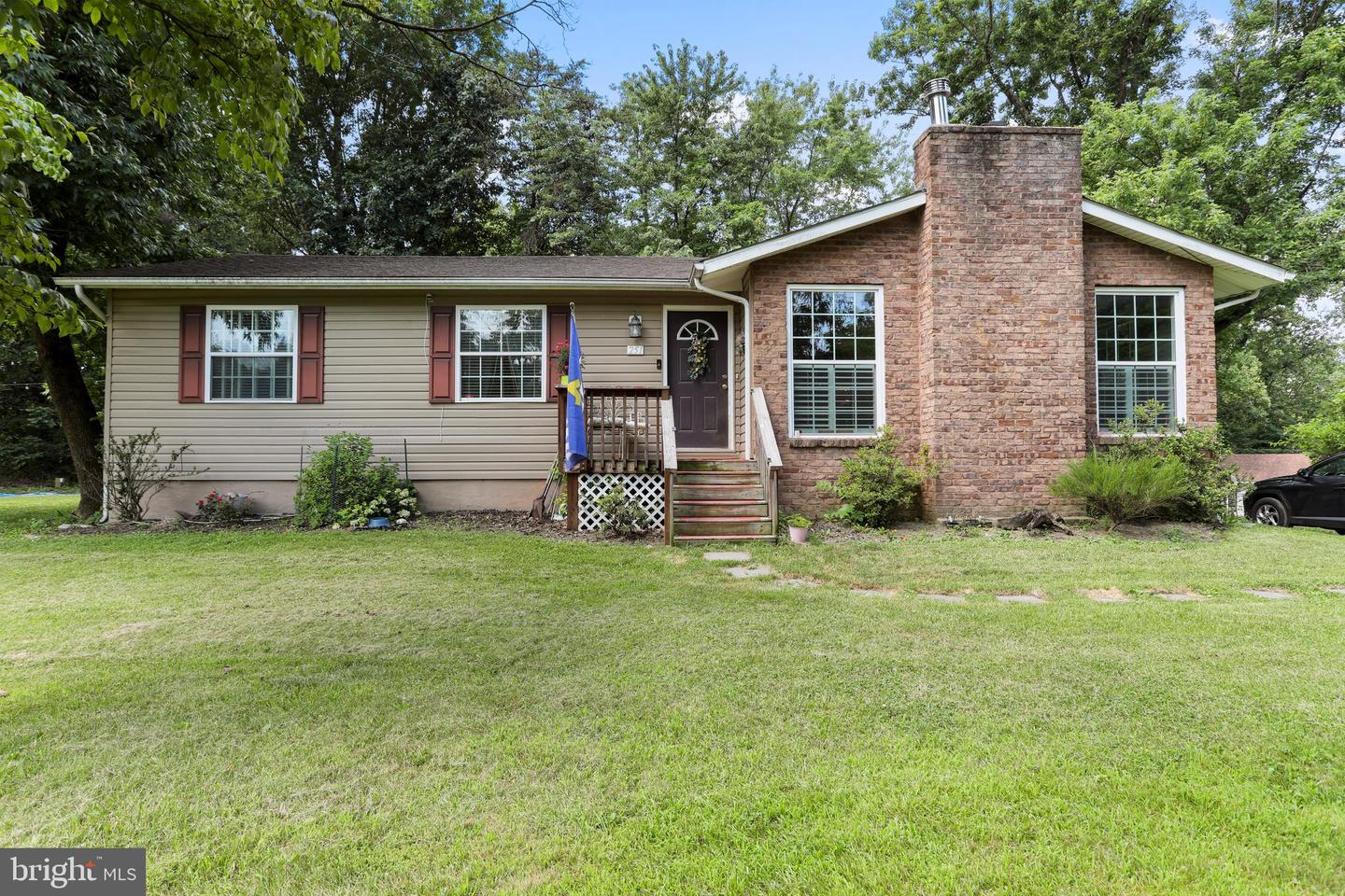 251 Kelly Dr