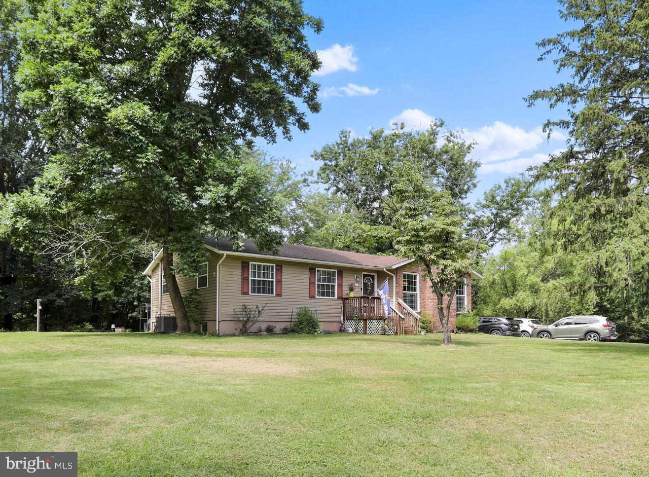 251 Kelly Dr