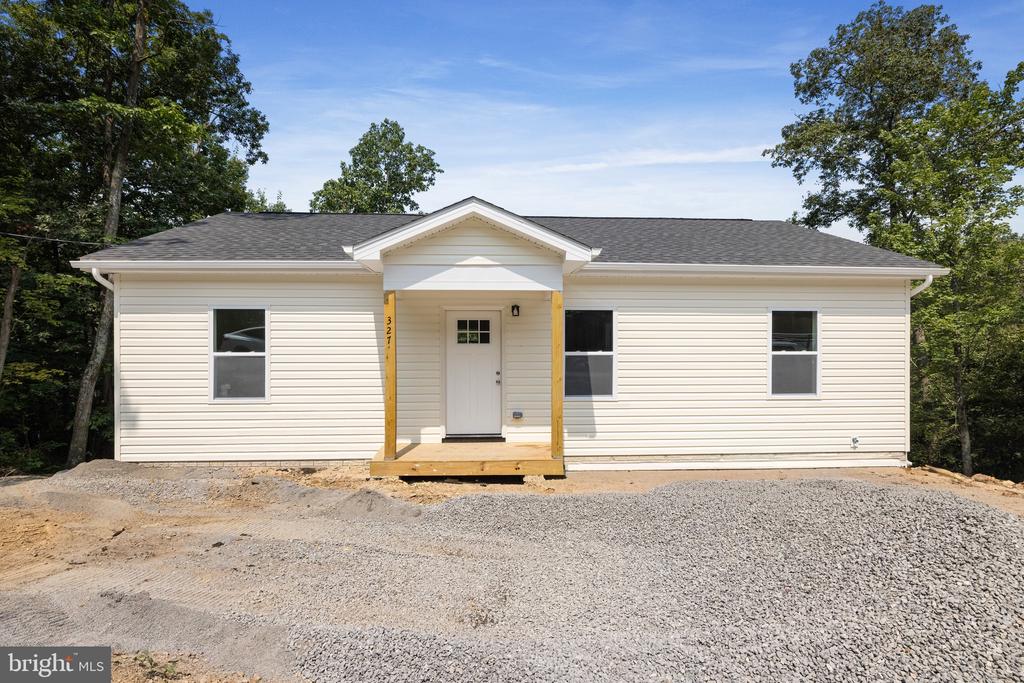327 Red Bird Ln