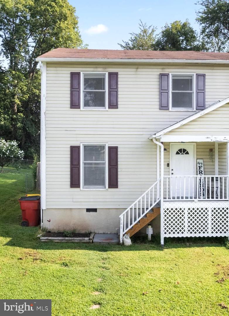 141 E Park Ave