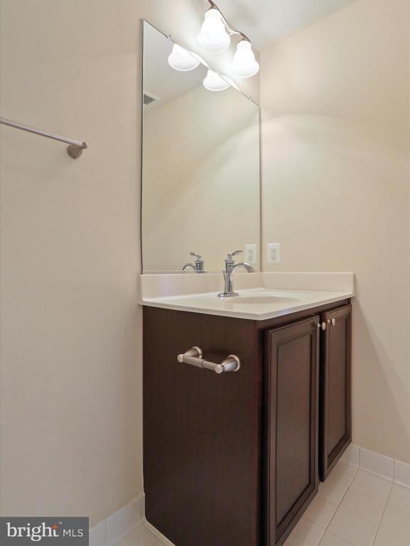 101 POTOMAC CROSSING STREET