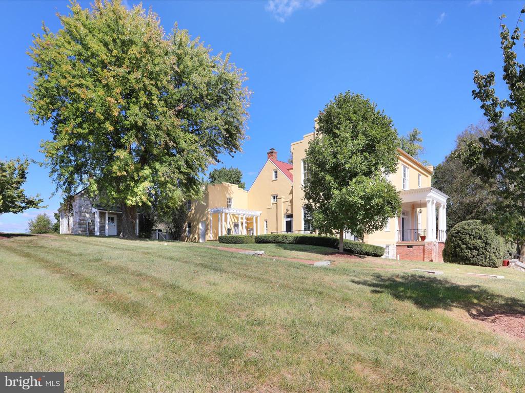 101 POTOMAC CROSSING STREET