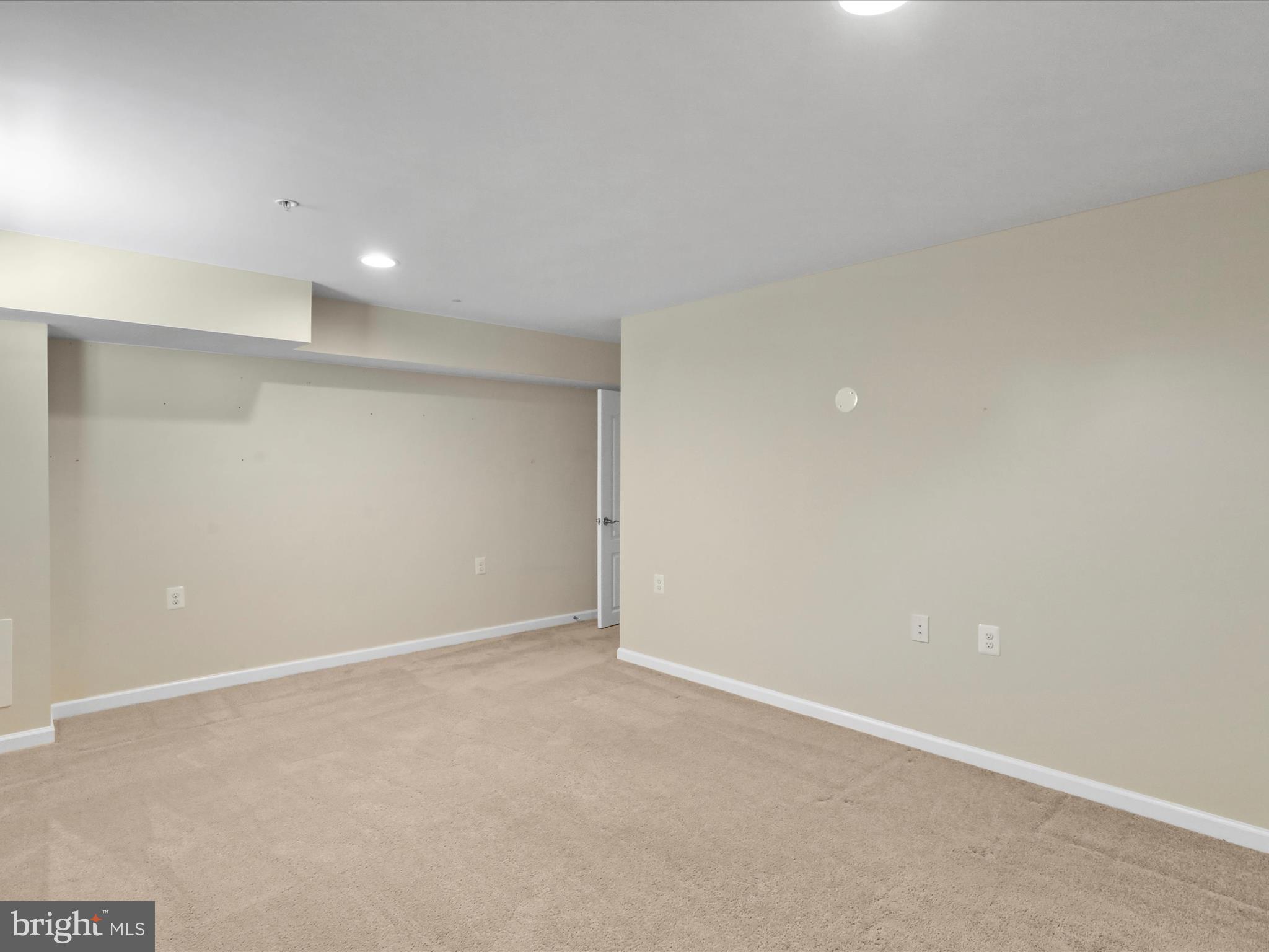 101 POTOMAC CROSSING STREET