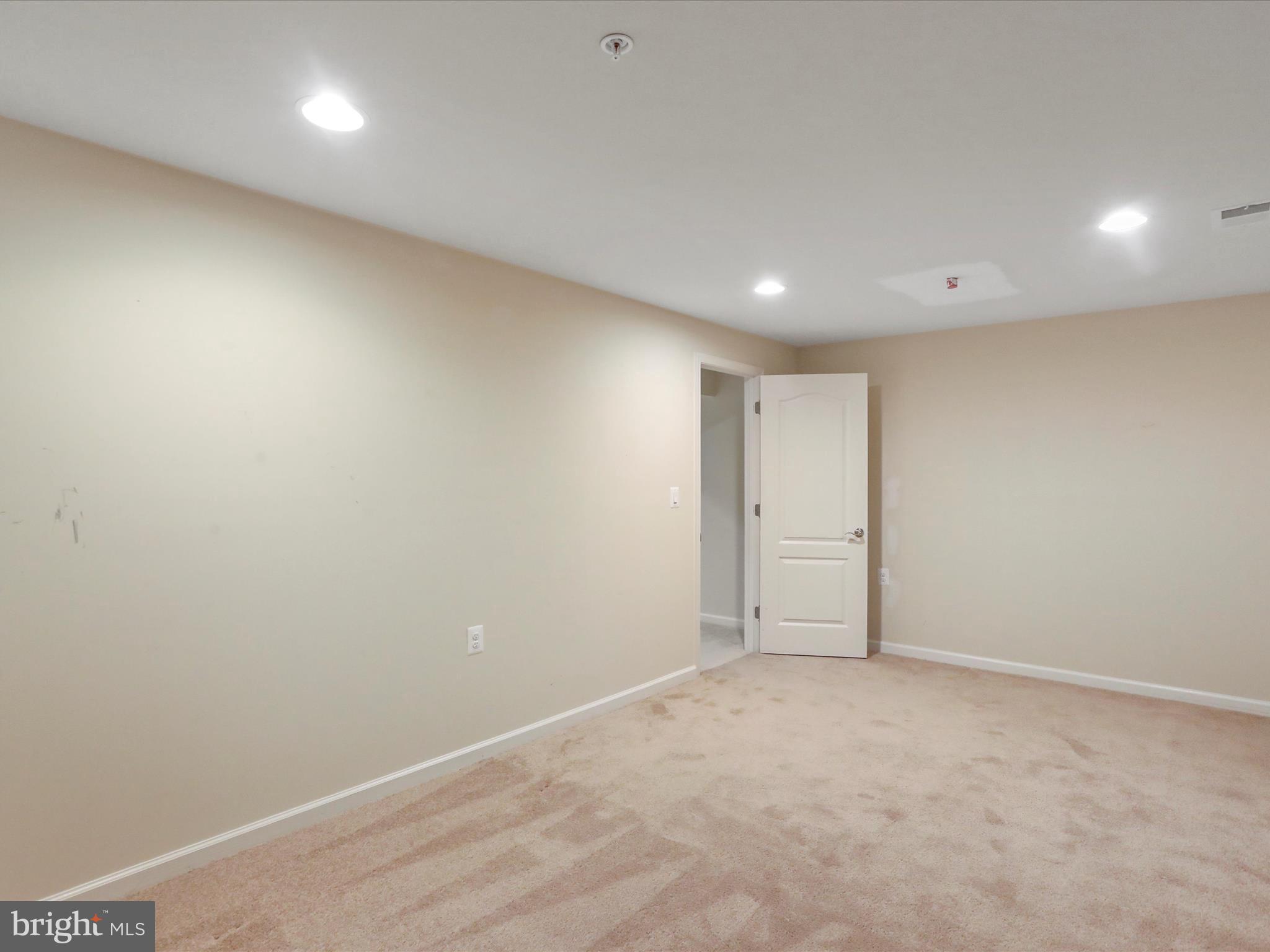 101 POTOMAC CROSSING STREET