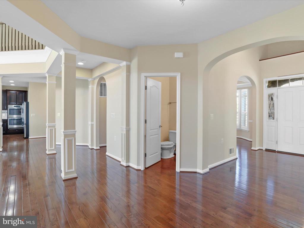 101 POTOMAC CROSSING STREET