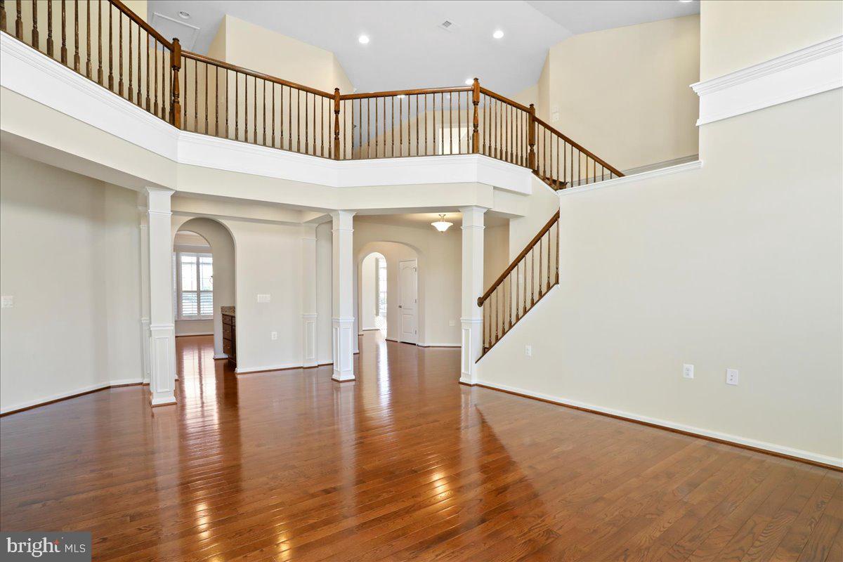 101 POTOMAC CROSSING STREET