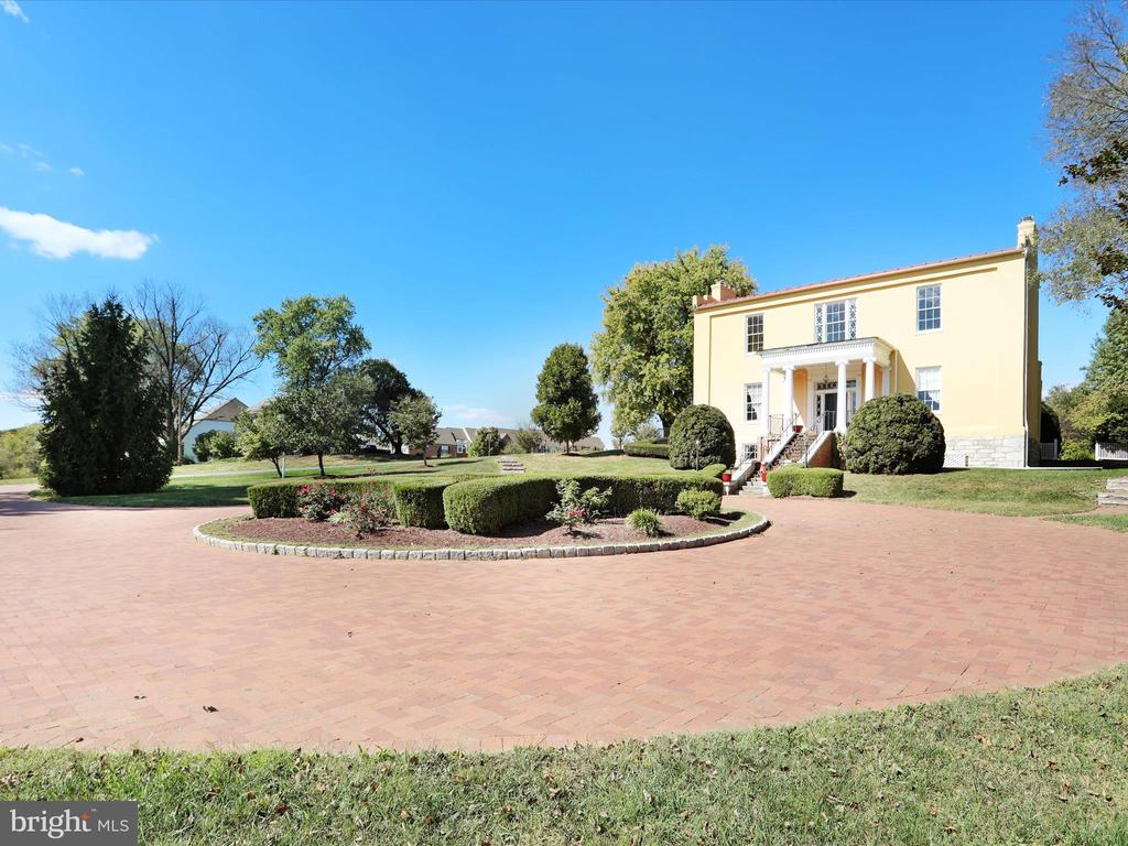 101 POTOMAC CROSSING STREET