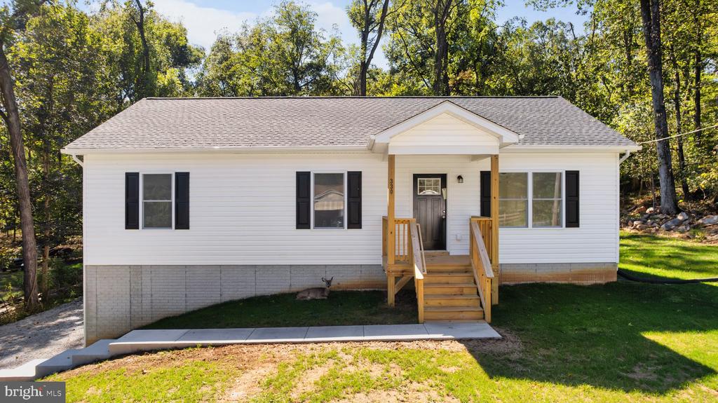 303 FOOTHILL LANE