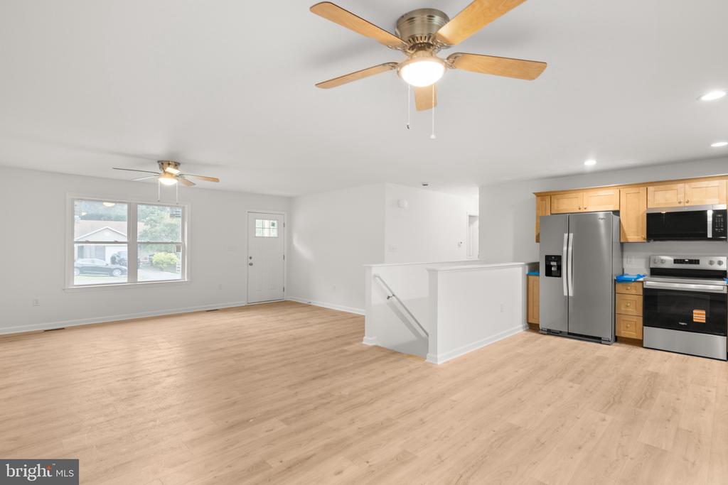 303 FOOTHILL LANE