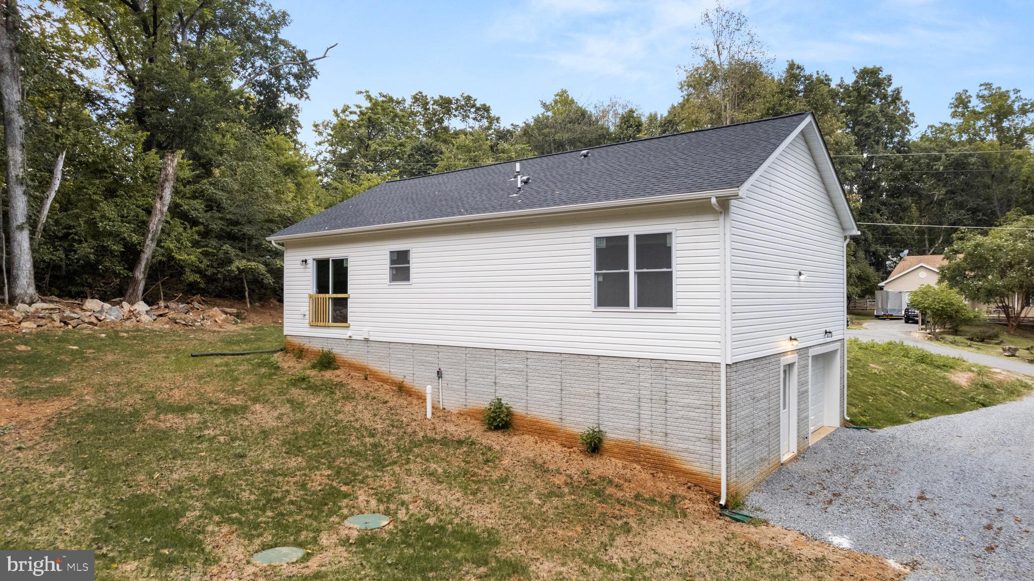303 FOOTHILL LANE