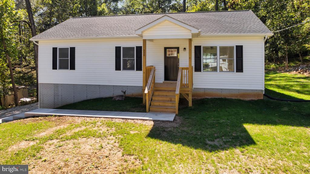 303 FOOTHILL LANE
