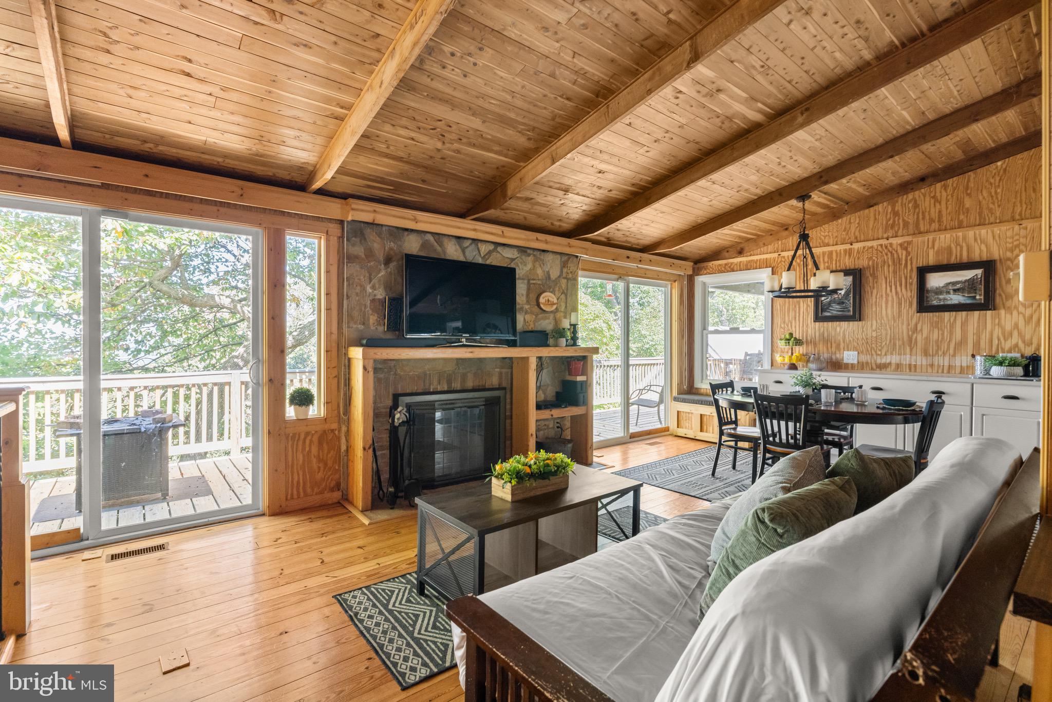 622 SHANNONDALE ROAD