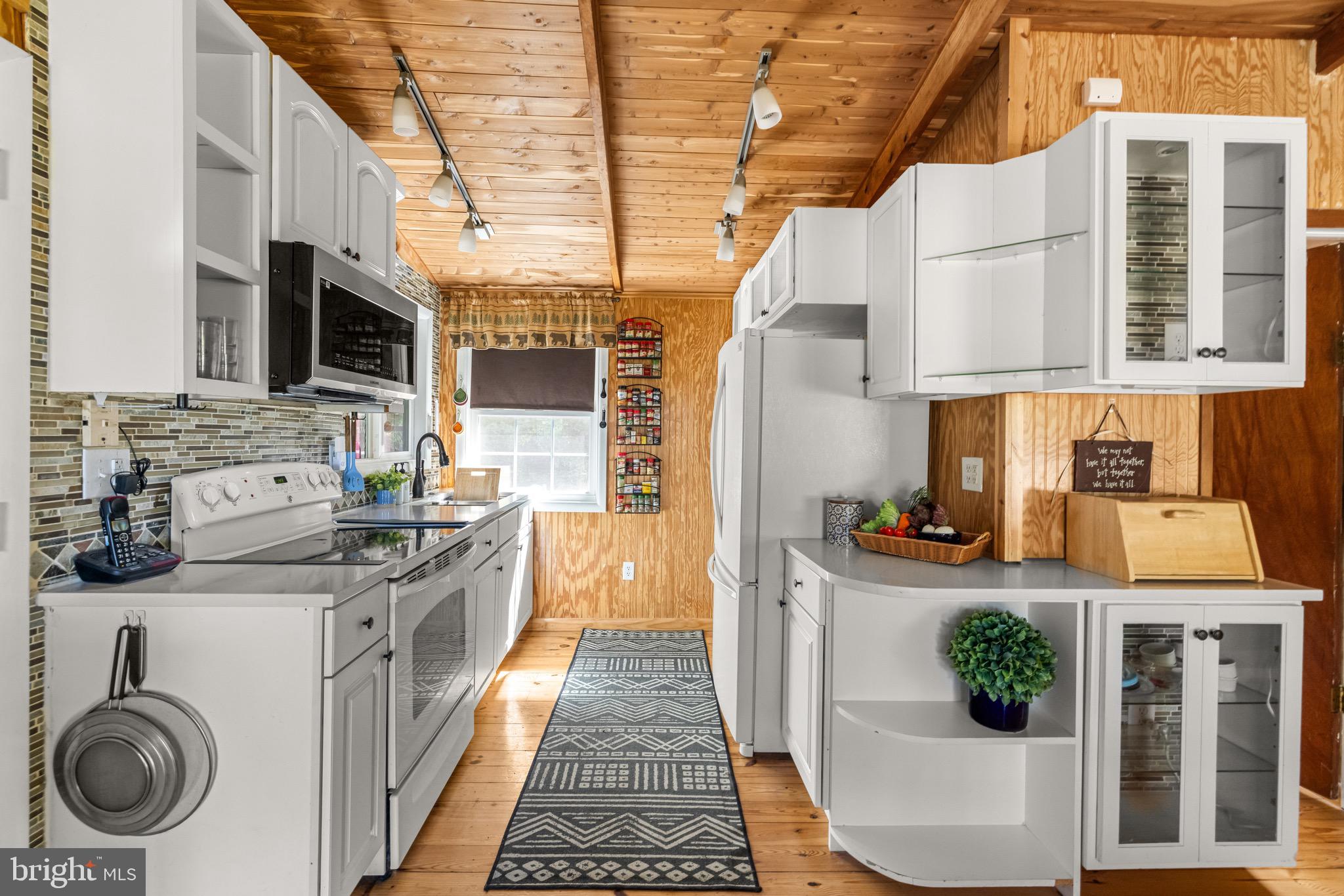 622 SHANNONDALE ROAD