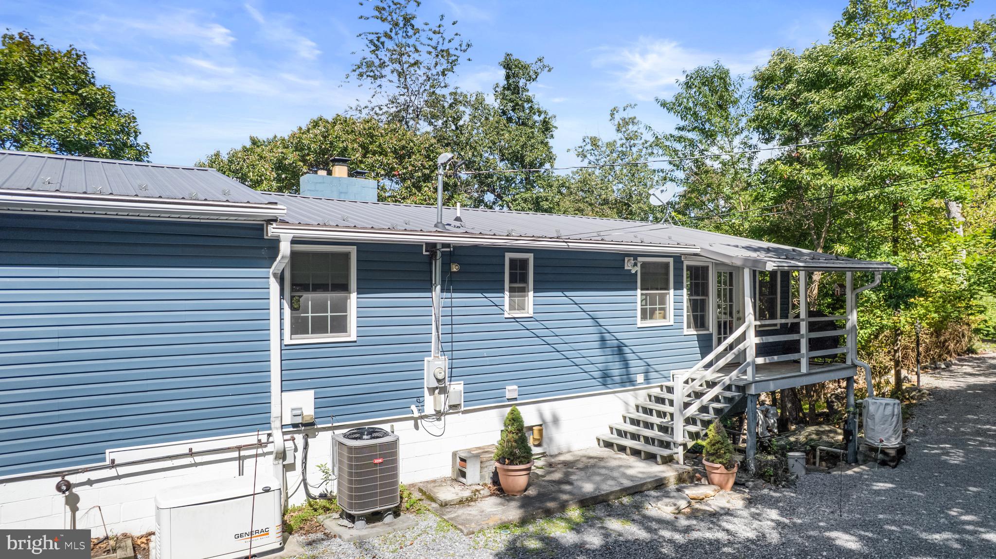 622 SHANNONDALE ROAD