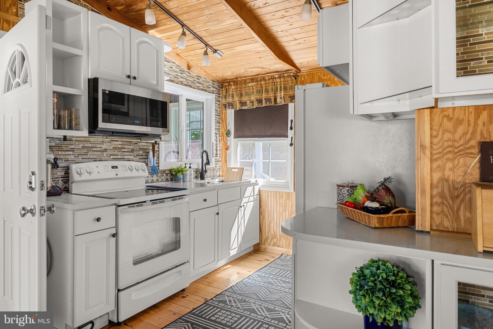 622 SHANNONDALE ROAD