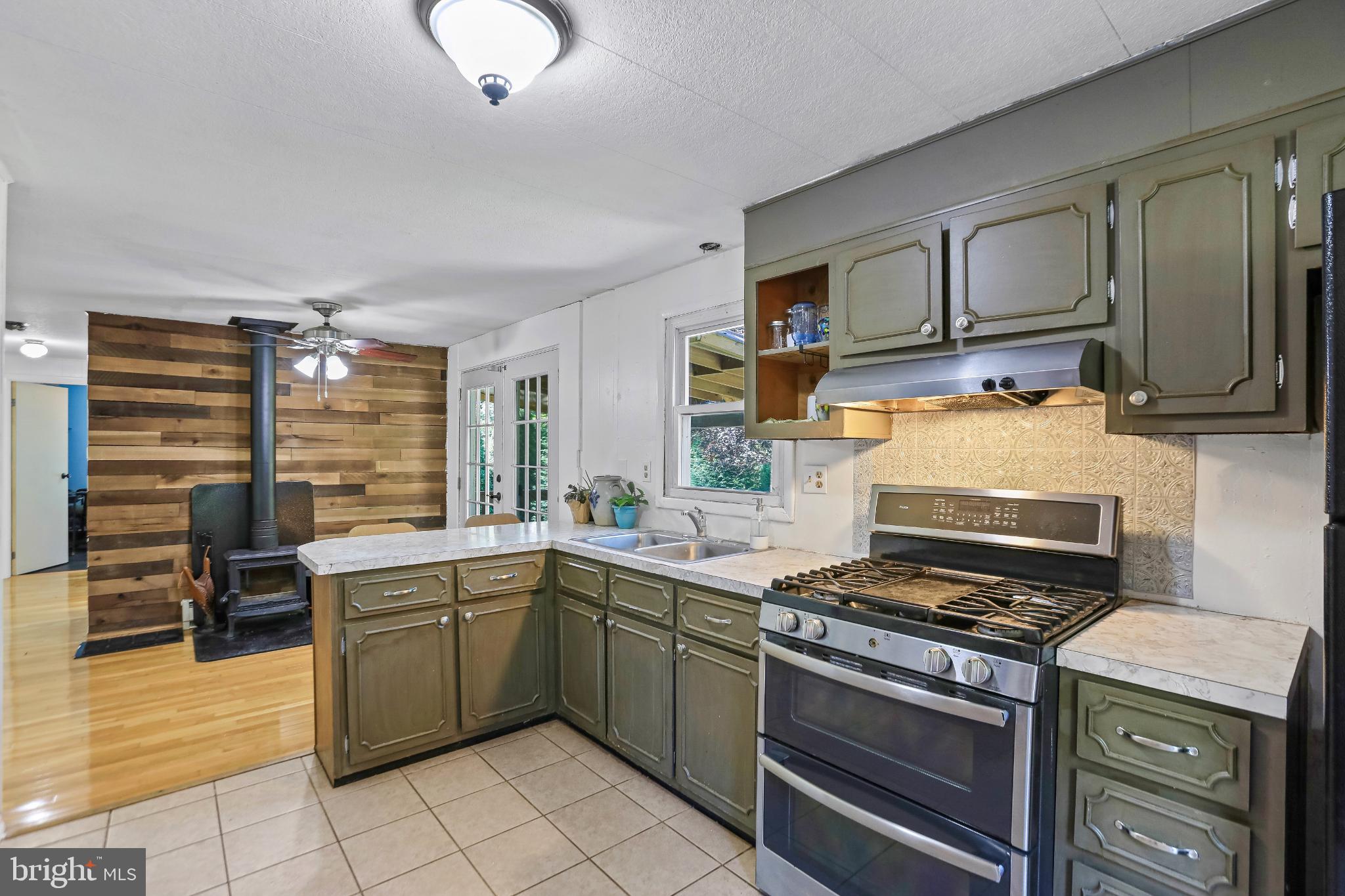 35 AZALEA DRIVE