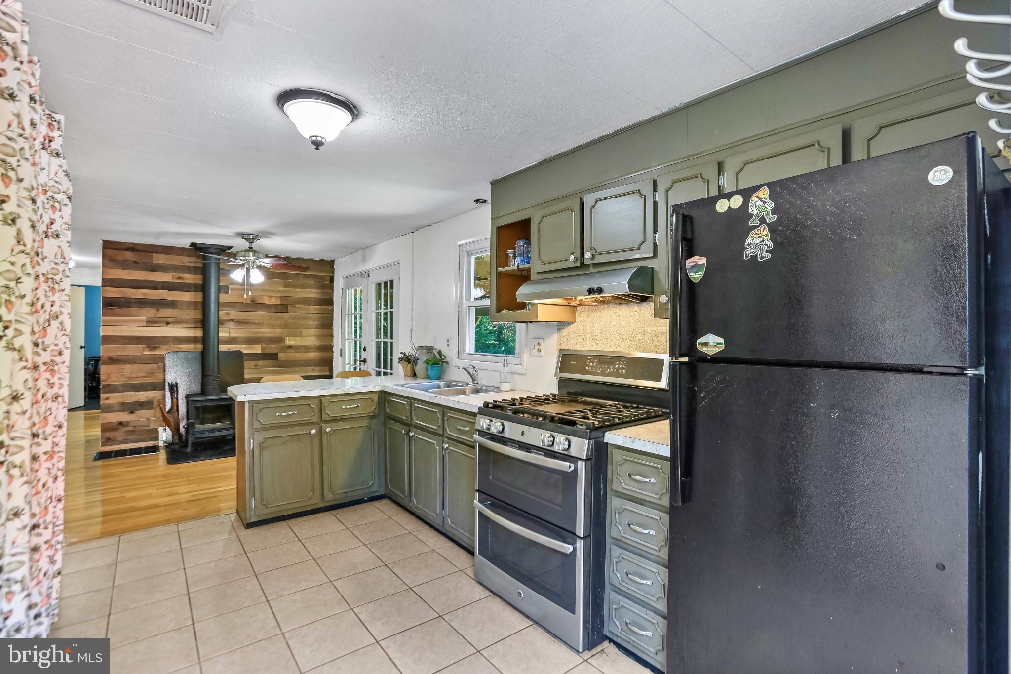 35 AZALEA DRIVE