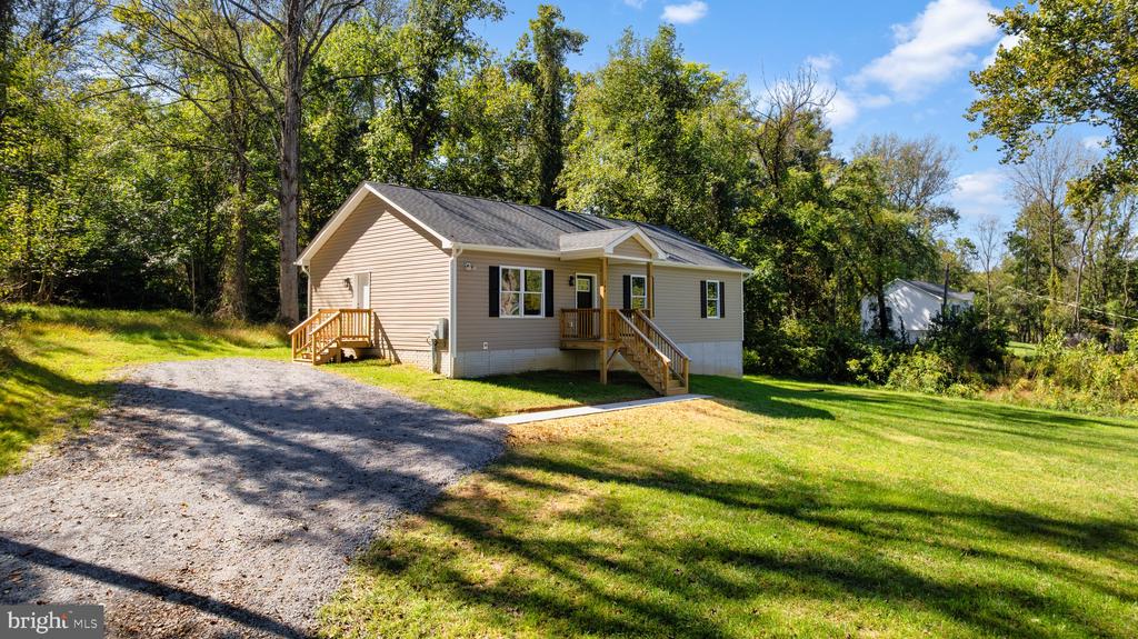268 DAWN LANE
