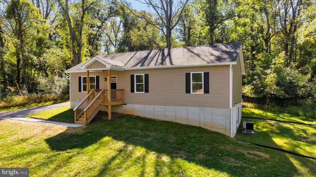 268 DAWN LANE