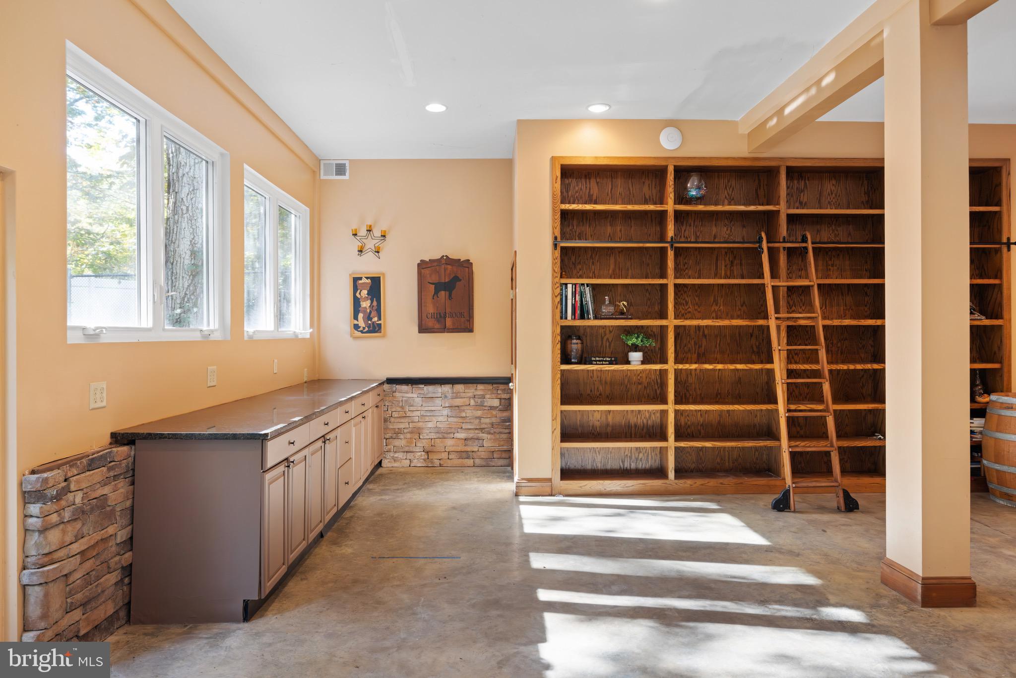 719 MISSION ROAD