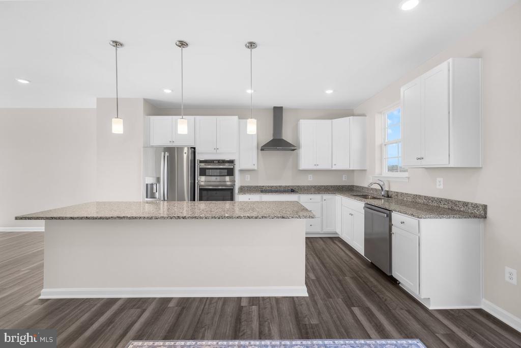 569 SEEBACK DR