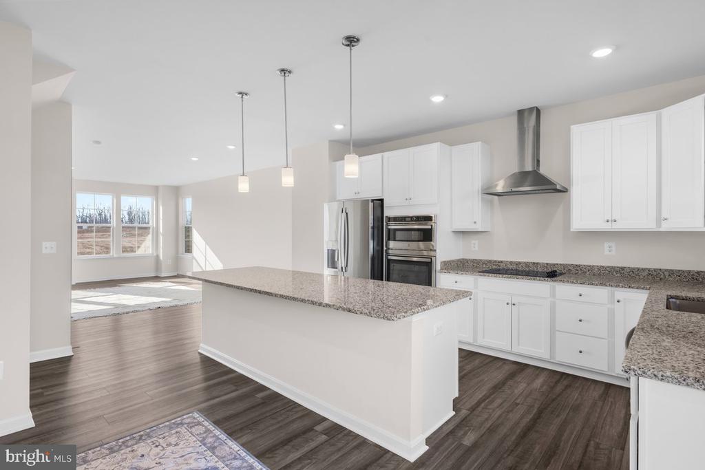 569 SEEBACK DR