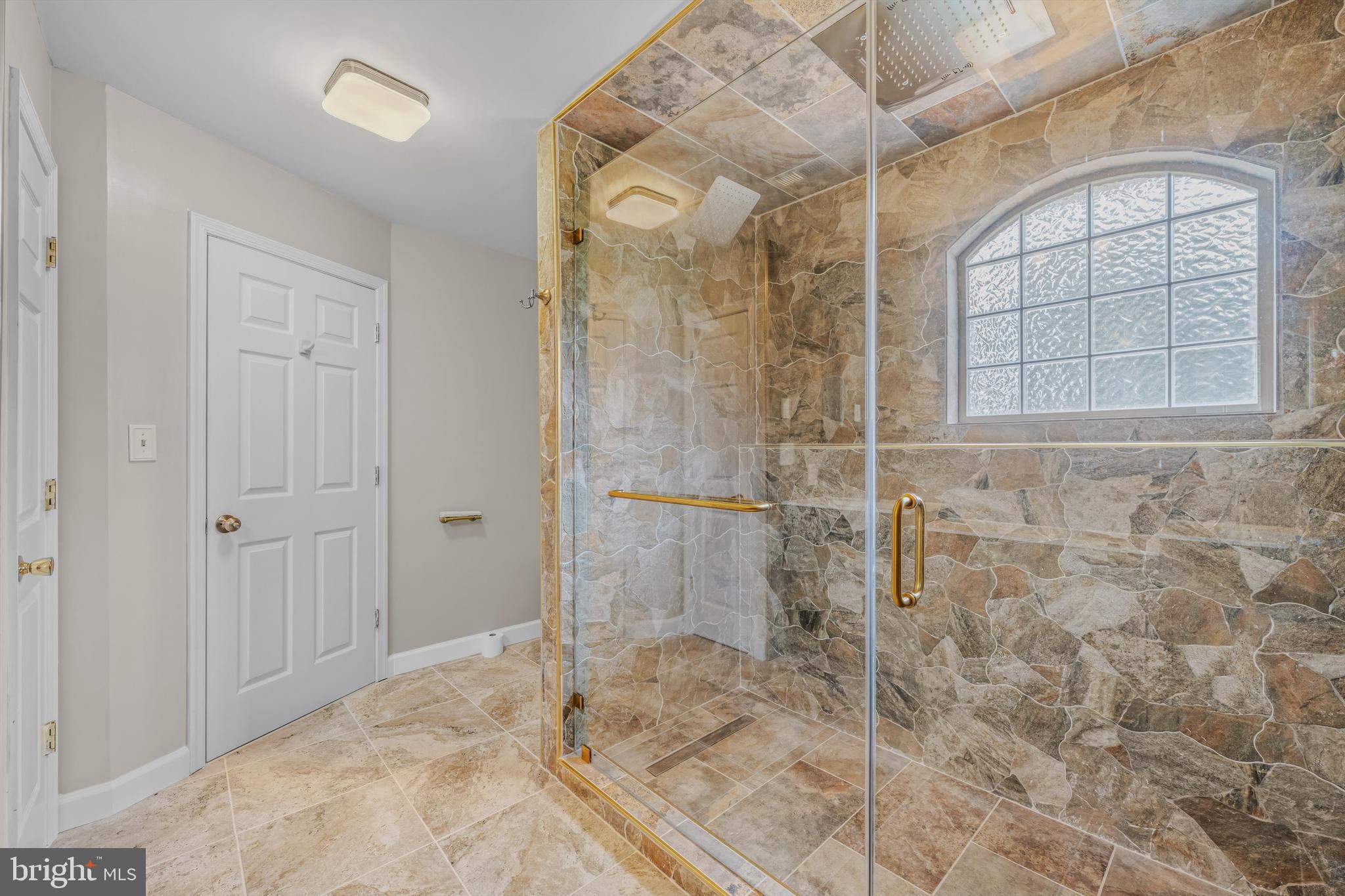 346 DEER RIDGE DRIVE