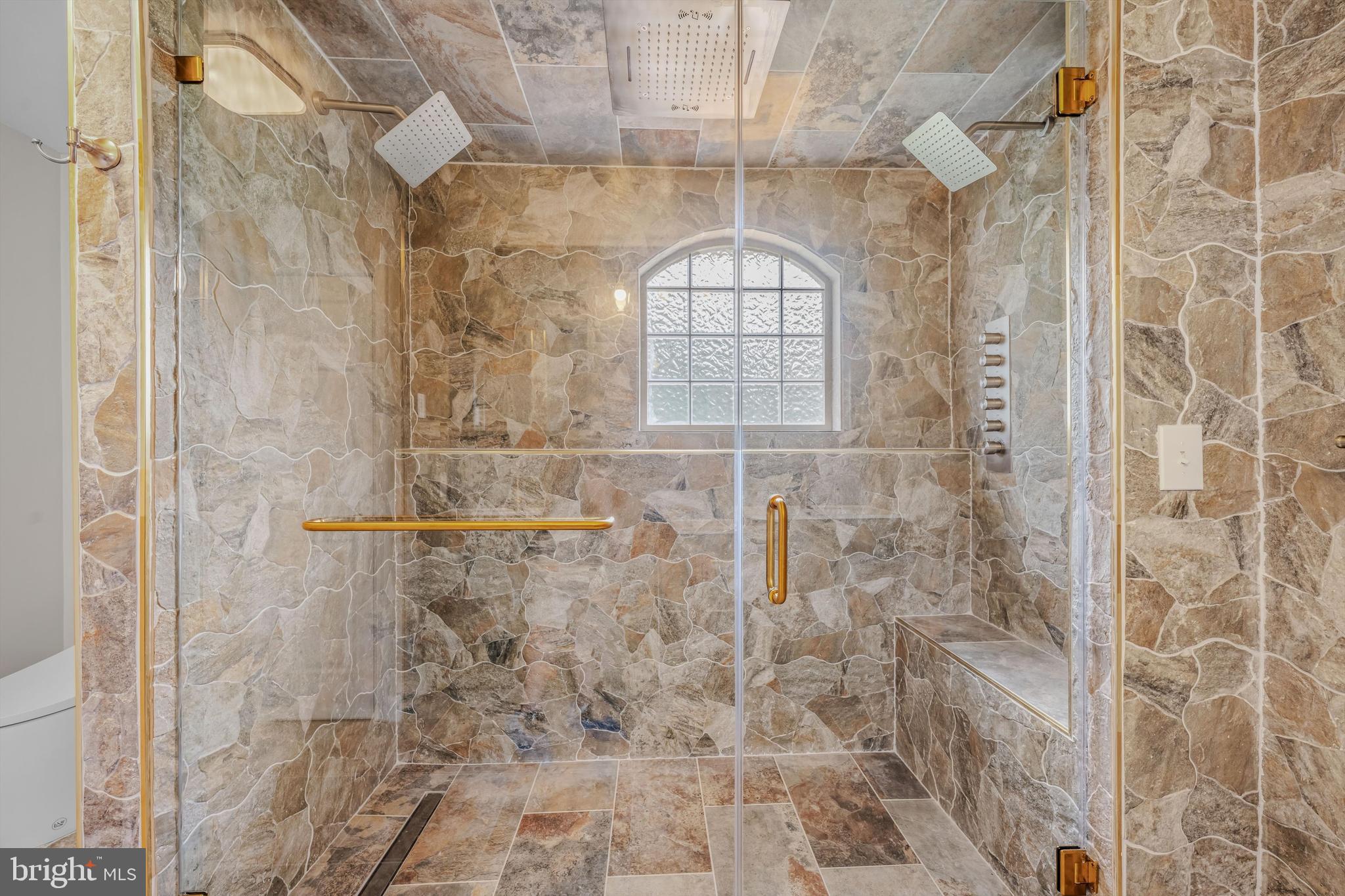 346 DEER RIDGE DRIVE