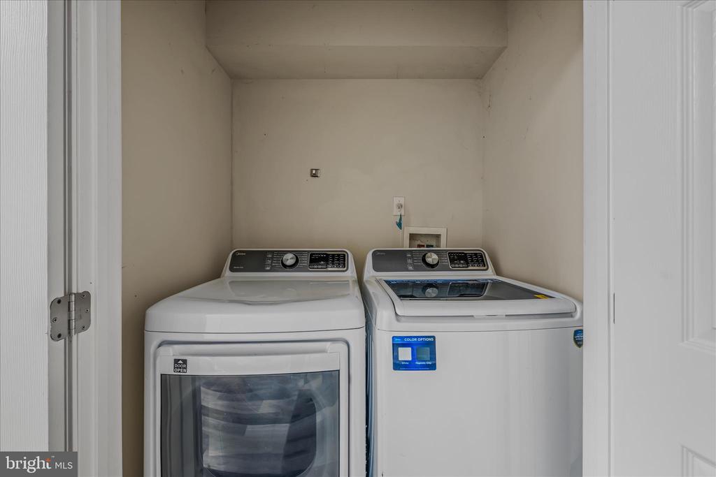 36 BRUCE DRIVE