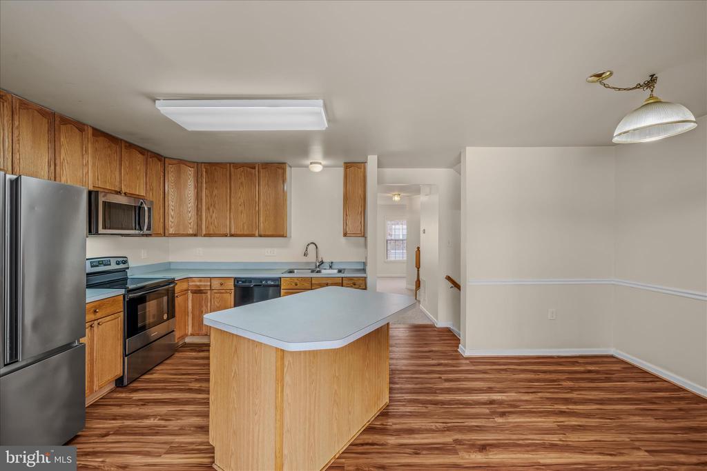 36 BRUCE DRIVE