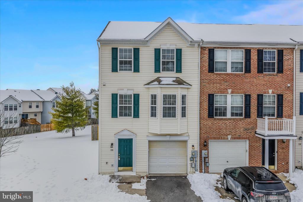 36 BRUCE DRIVE