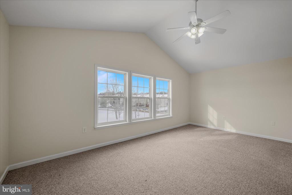 36 BRUCE DRIVE
