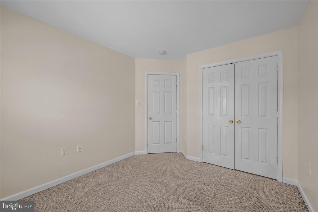36 BRUCE DRIVE