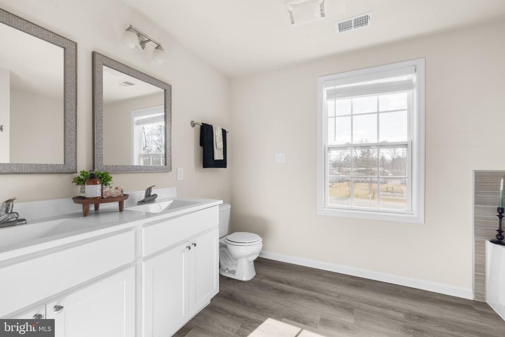 239 SUNLITE DRIVE