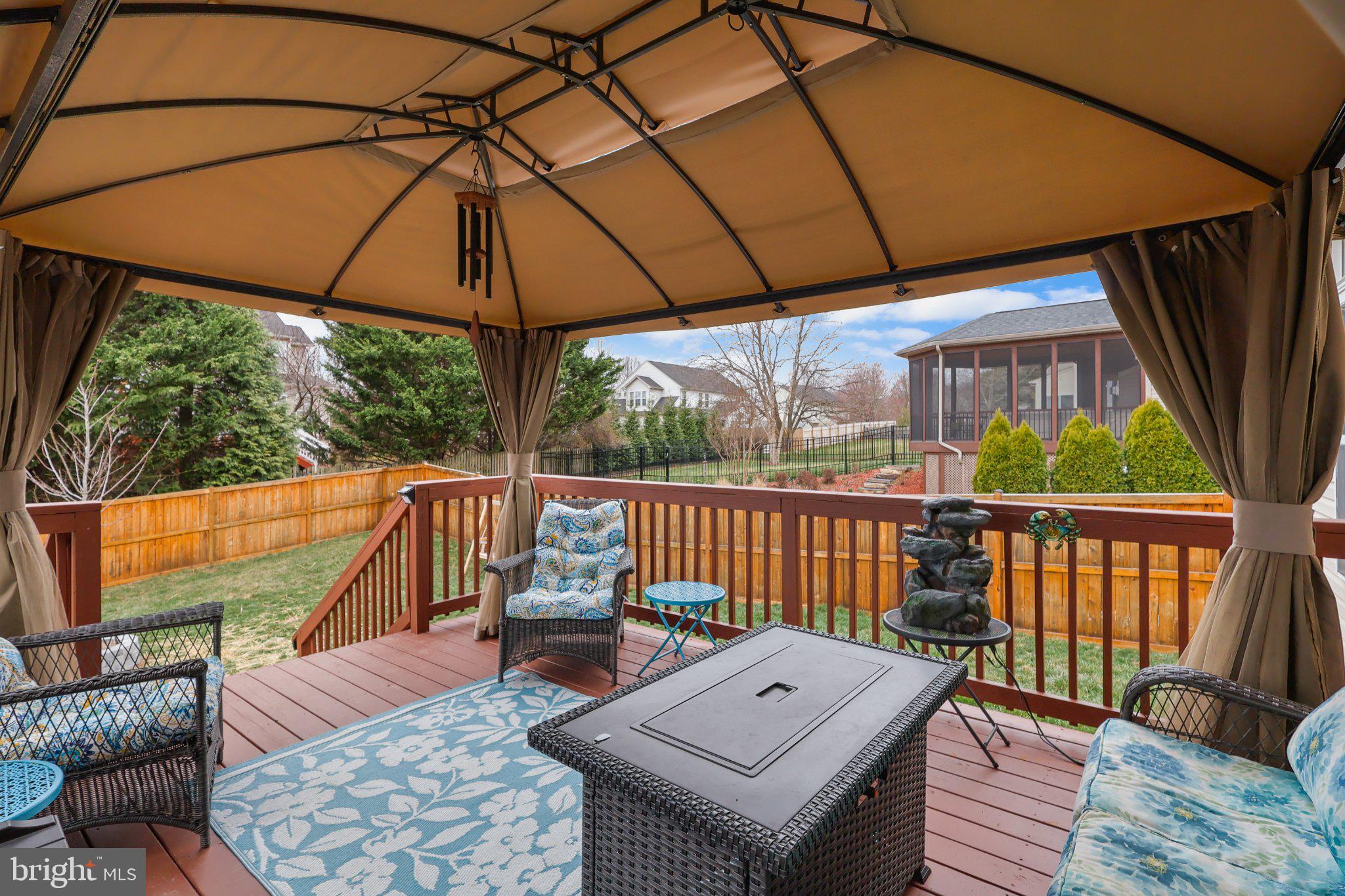 119 THATCHER COURT