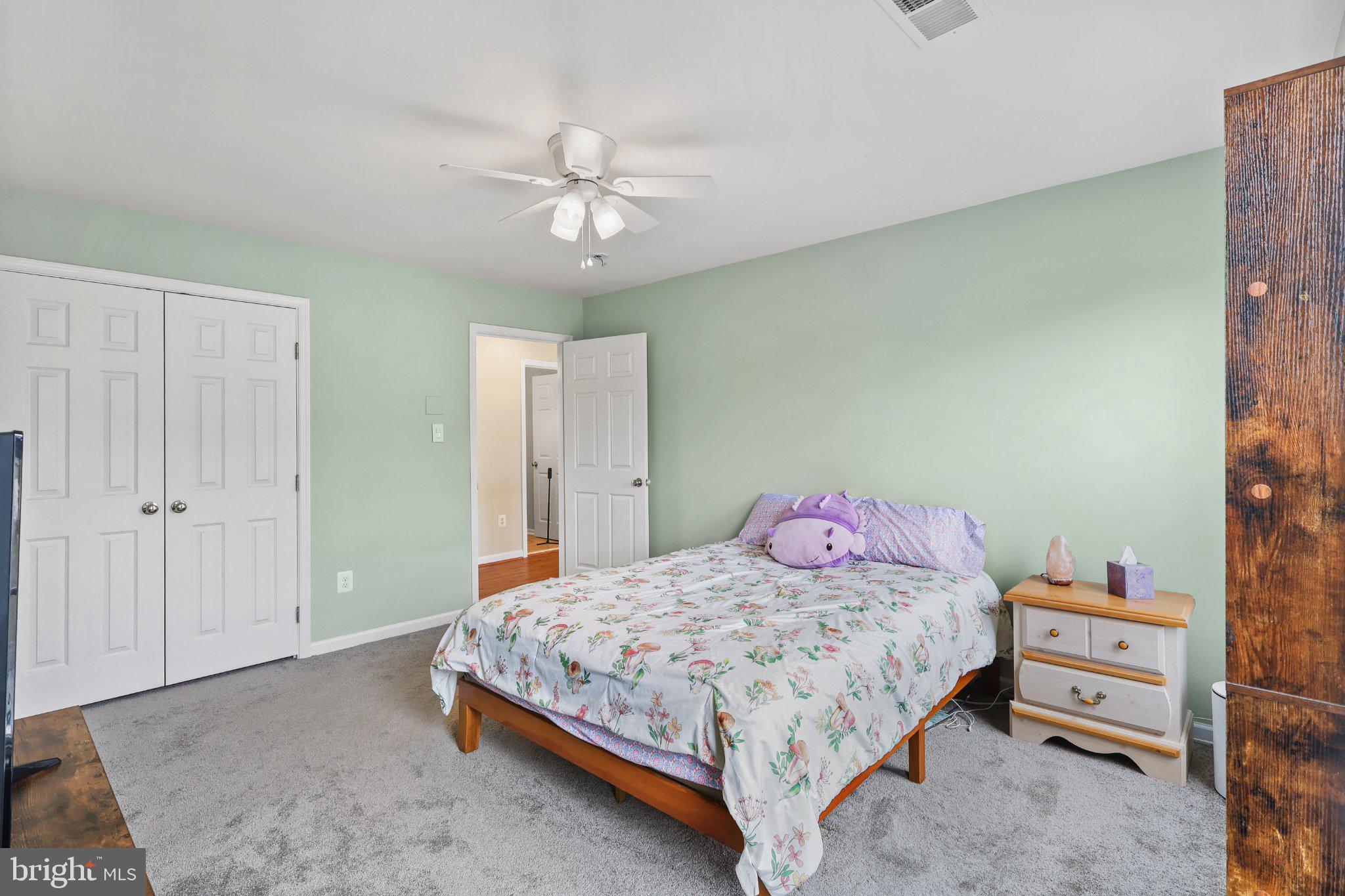 119 THATCHER COURT