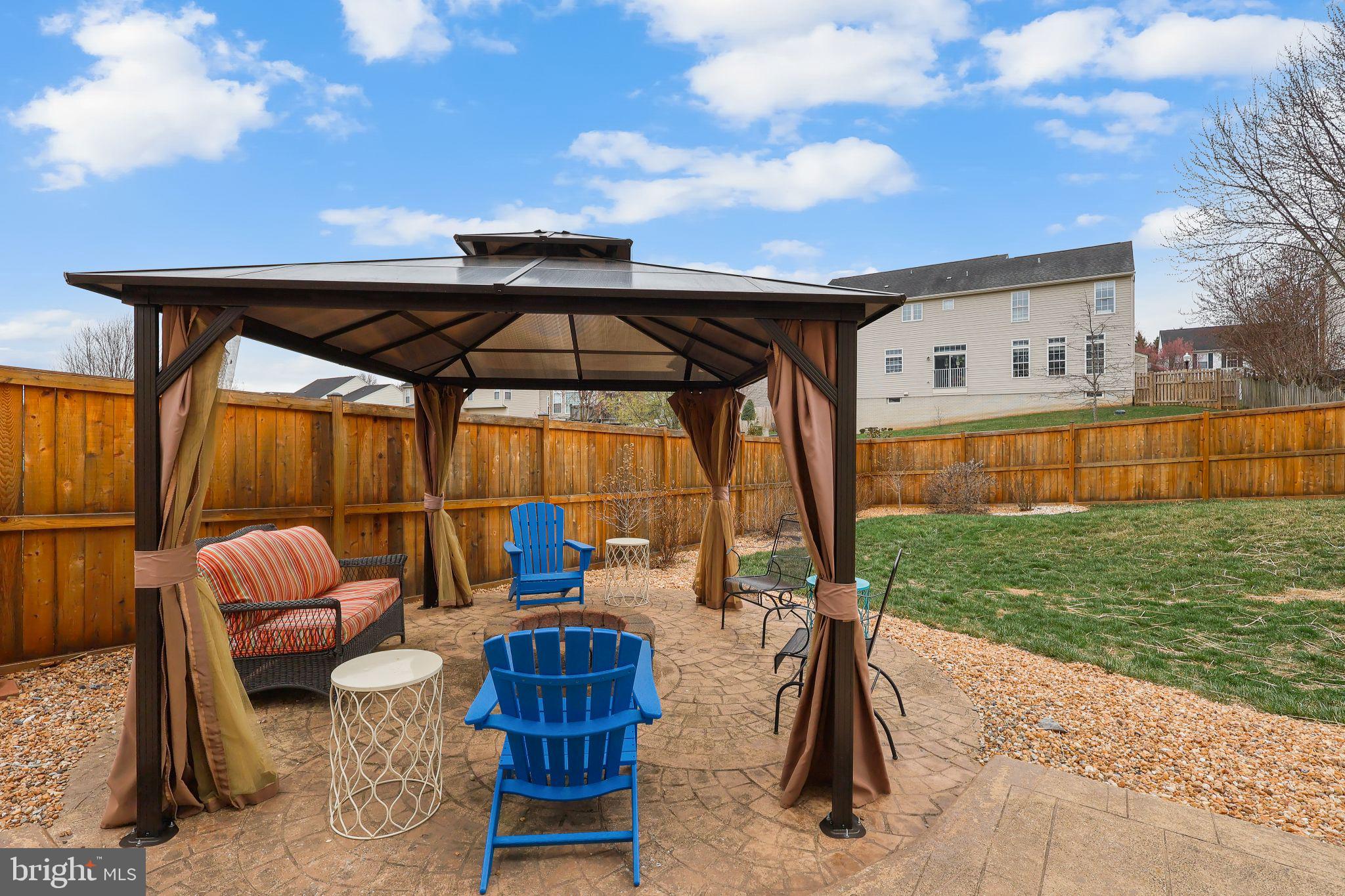 119 THATCHER COURT