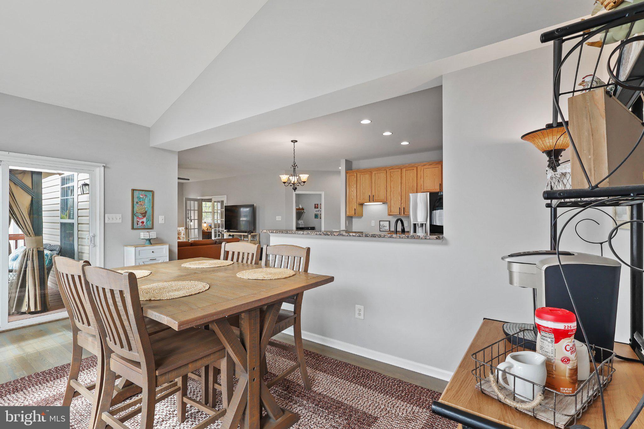 119 THATCHER COURT