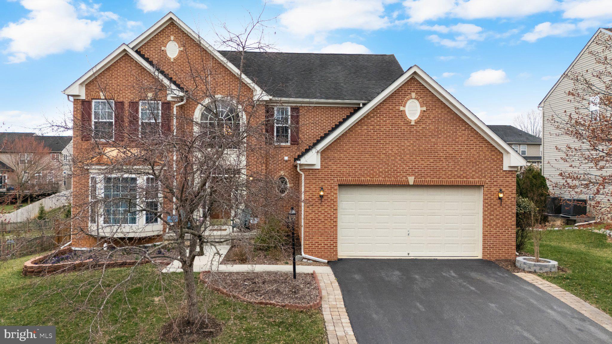 119 THATCHER COURT