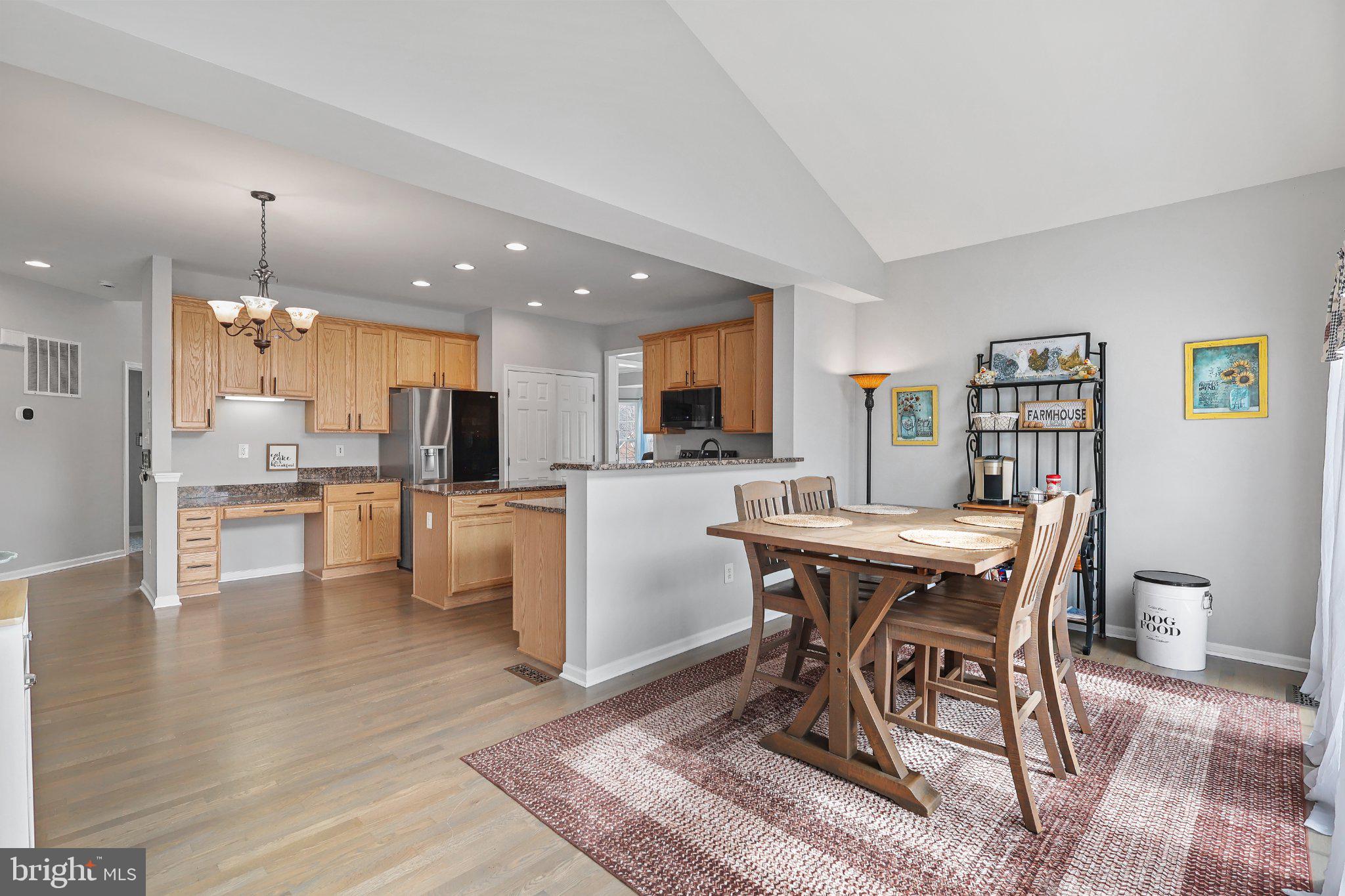 119 THATCHER COURT