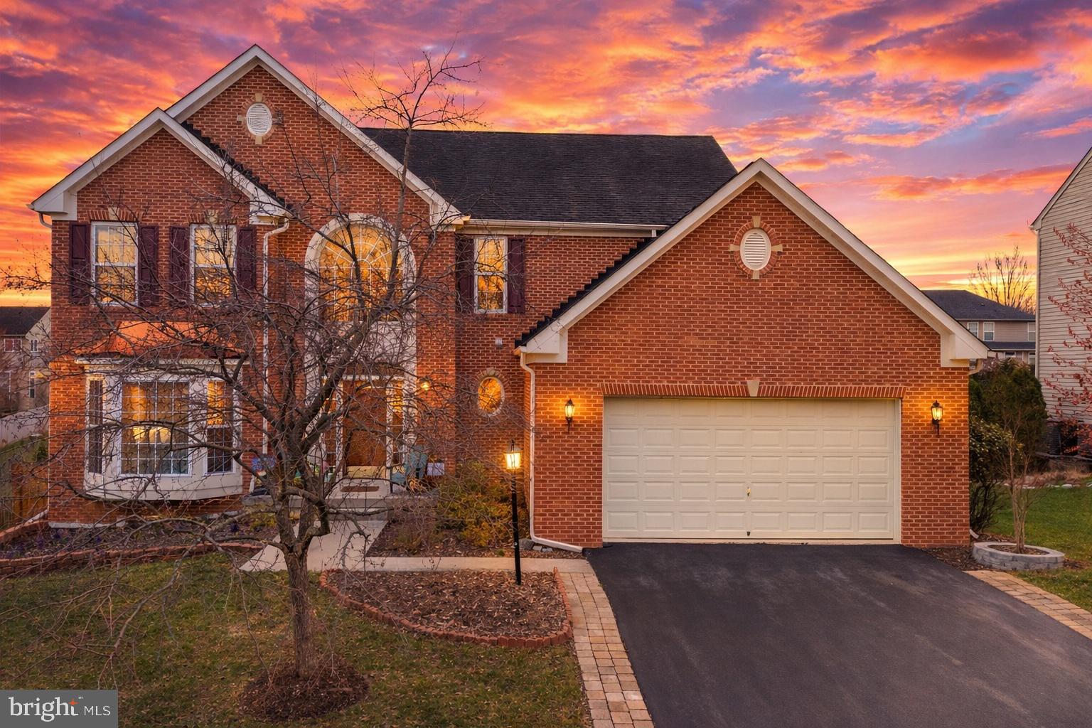 119 THATCHER COURT