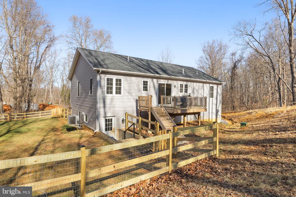 362 DAWN LANE